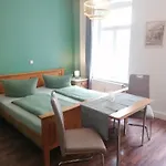 Konukevi Gina 3*