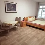 Gina Konukevi 3*