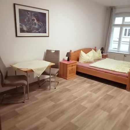 Gina Konukevi 3*